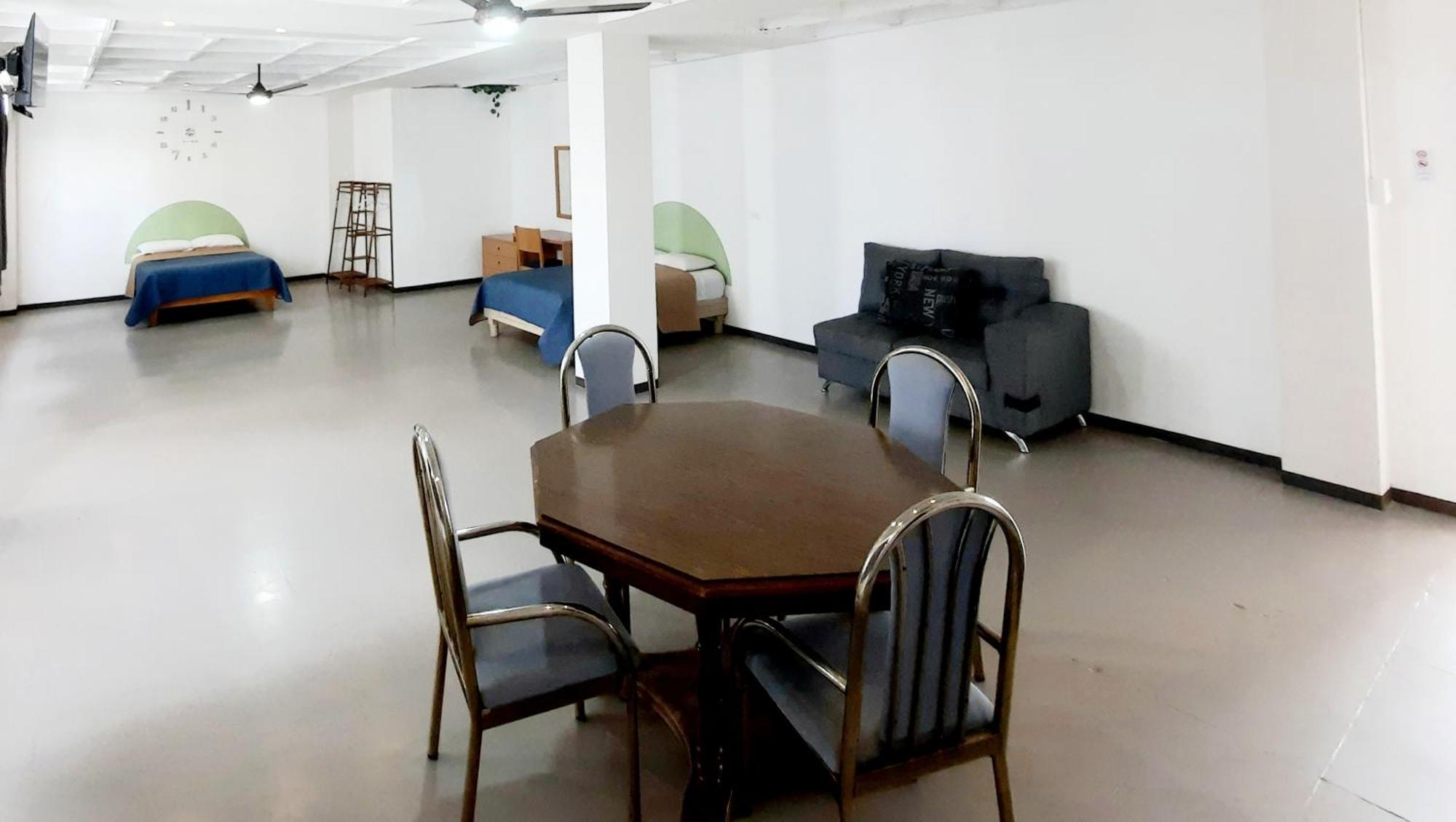 Hotel Allende 104 Τσιχουάχουα Εξωτερικό φωτογραφία